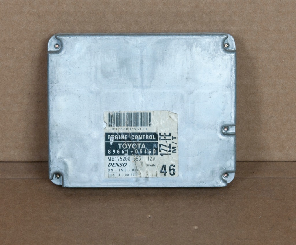 фото №1, Toyota avensis t22 1.8 vvti блок управления двигателя