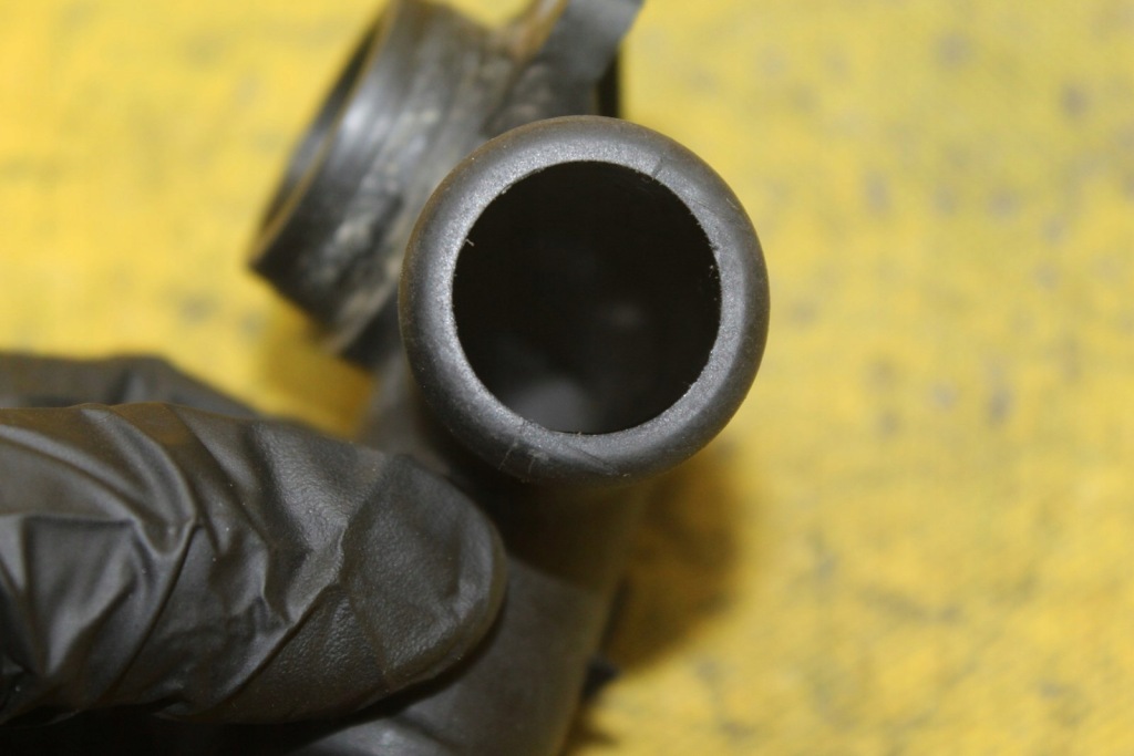 Патрубок воды smart 0.6tb a1602000056 в Украине