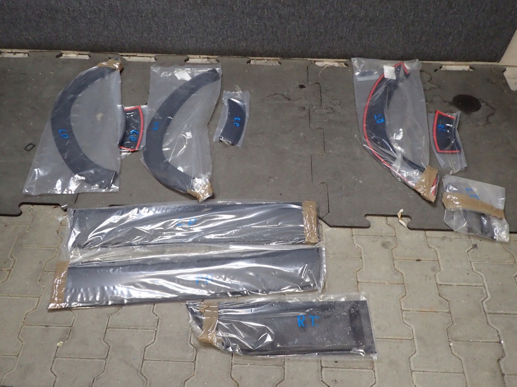 фото №1, Накладка молдинг dacia duster lift 18-