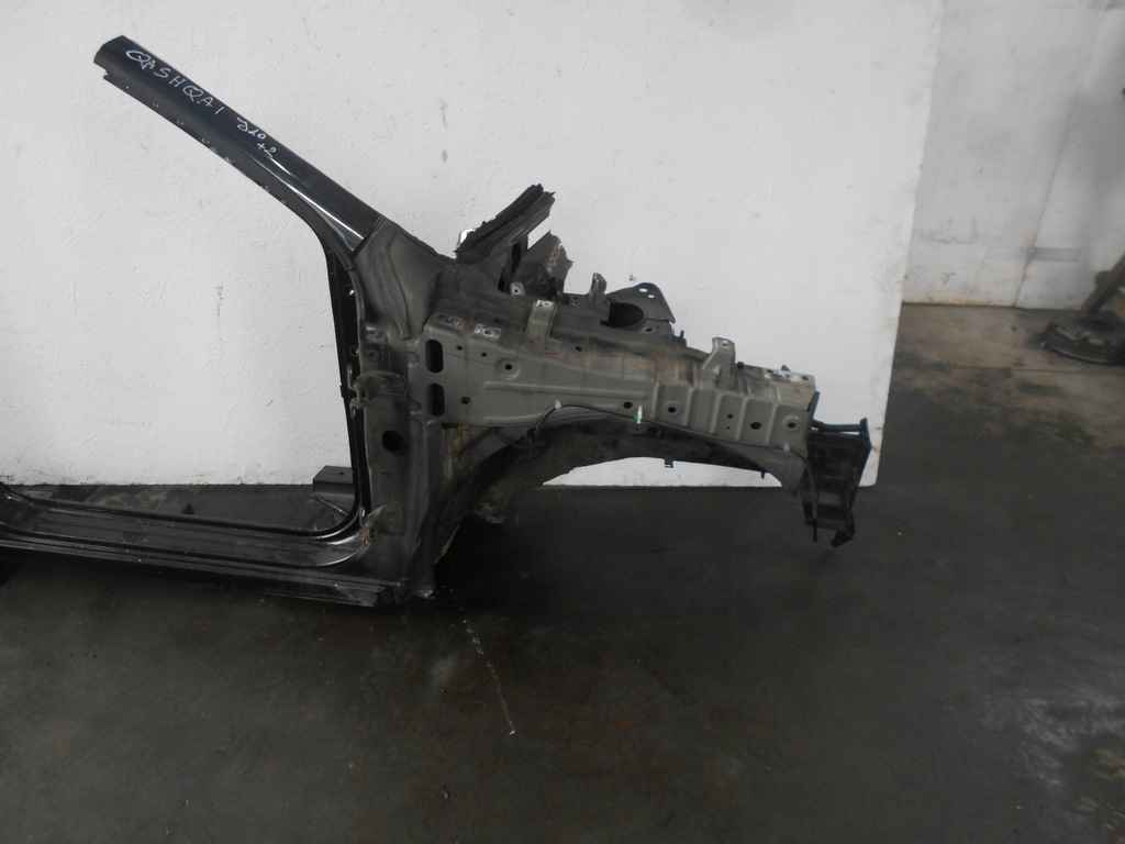 фото №1, Nissan qashqai j10 чверть права перед 2009r