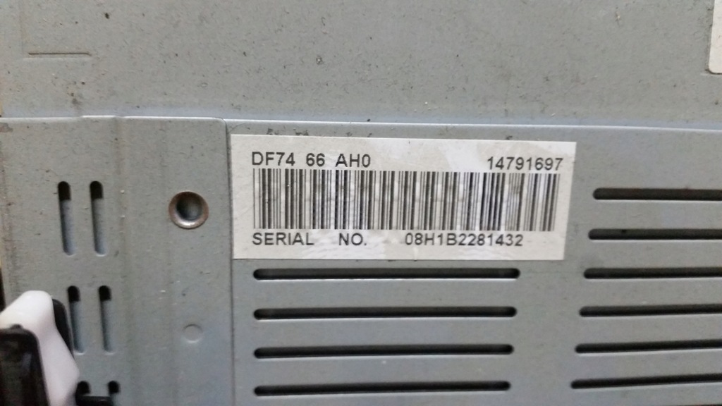 фото №2, Mazda 2 панель радио cd mp3 1479762