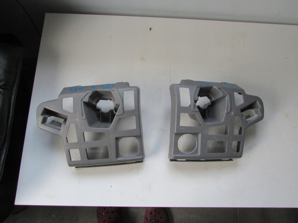 фото №1, Skoda оригінальний номер 5ja807055a напрямна кронштейн розпилювача