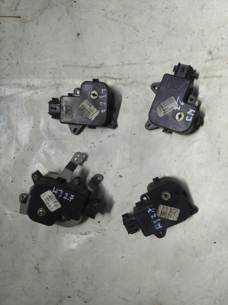 фото №1, Jeep grand cherokee wj моторчик отопителя