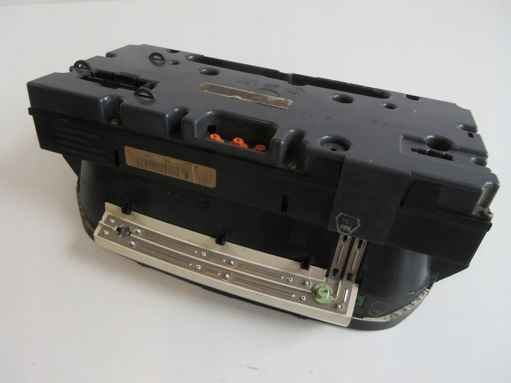 фото №6, Приборы счетчик vw golf iii vento дизель 1h6919035m