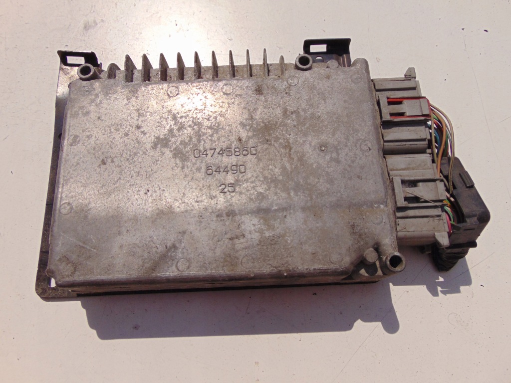 фото №1, Бортовой компьютер p05033118ae h24mtx chrysler