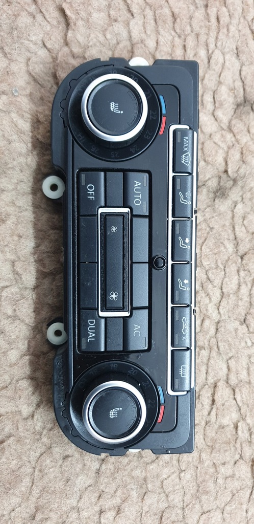 фото №1, Vw golf vi 5k0907044es панель кондиционера