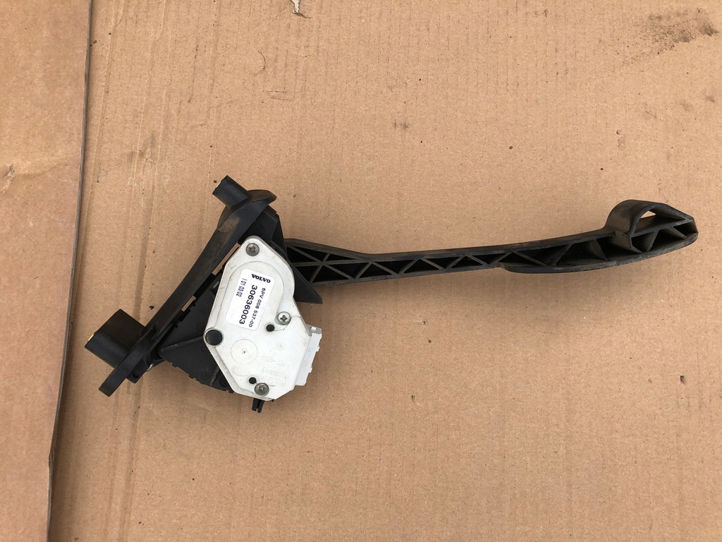 фото №1, Педаль газу volvo s60 v70 s80 потенціометр 30636003