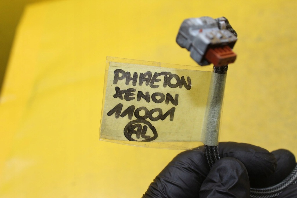 фото №7, Шланг преобразователя ксенон vw phaeton 0-0953726-4