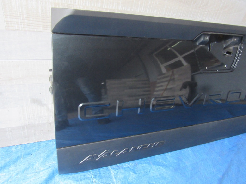 фото №4, Chevrolet avalanche 2003 кришка багажника борт багажника