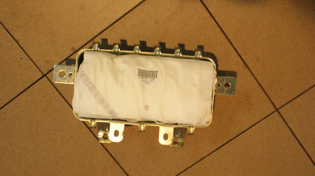 фото №1, Hyundai i10 ii 16r - подушка пассажир 5d lift