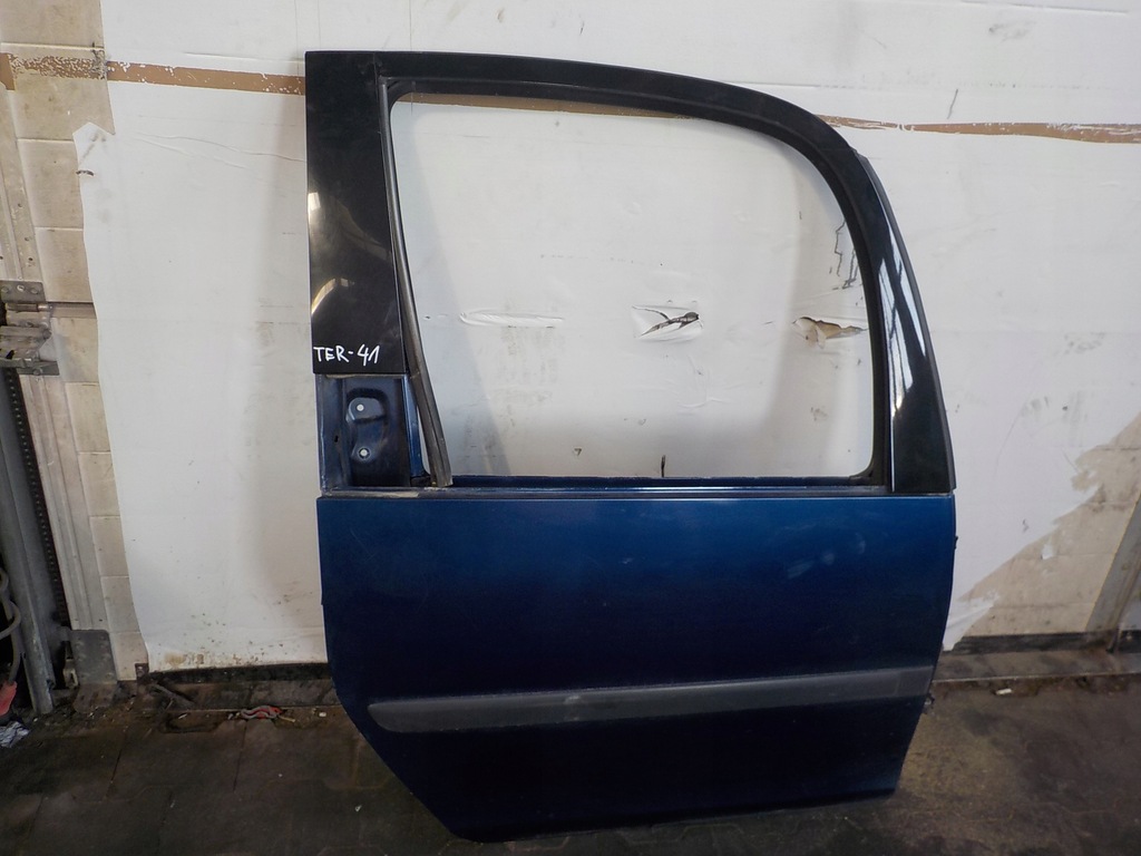 фото №1, Skoda roomster 2007r дверь правый задняя do покраска!!!