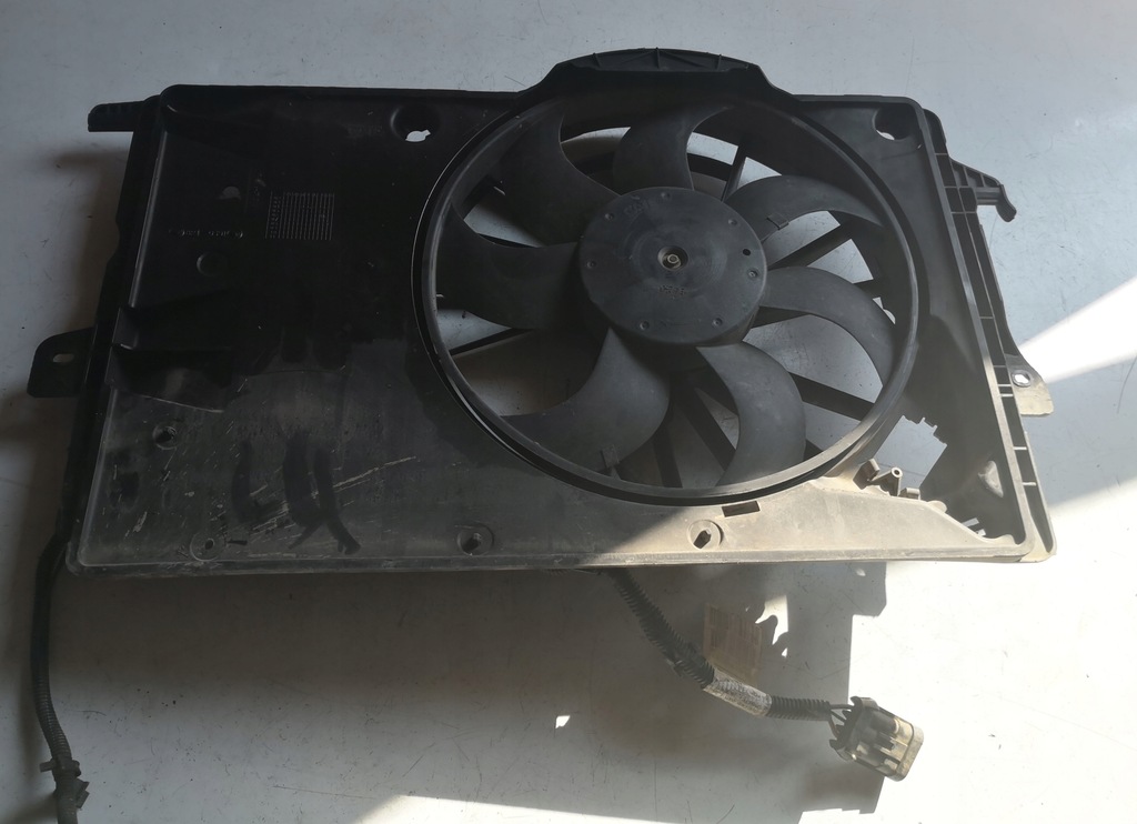 фото №1, Opel оригінальний номер 52401025 вентилятор