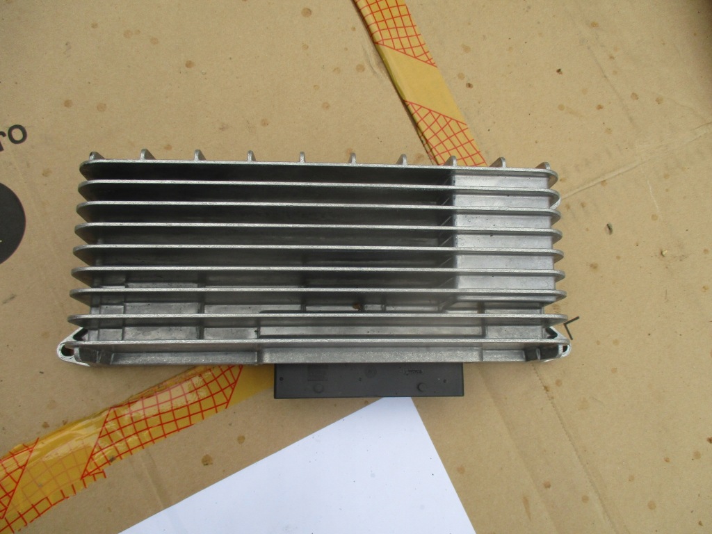 фото №1, Усилитель аудио 8t0035223j audi a4 a5