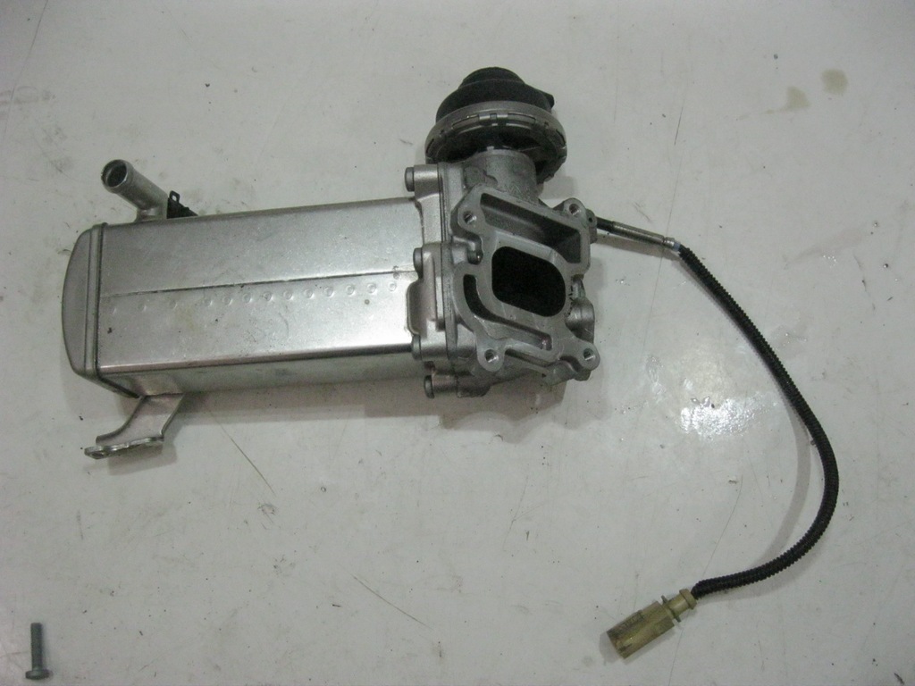 фото №1, Audi q5 8r 3.0 tdi радіатор вихлопних газів egr 059131511a