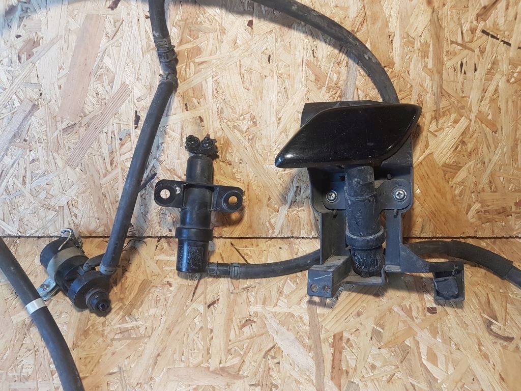 фото №1, Mazda 5 cr lift заглушка sprysk w бампер перед