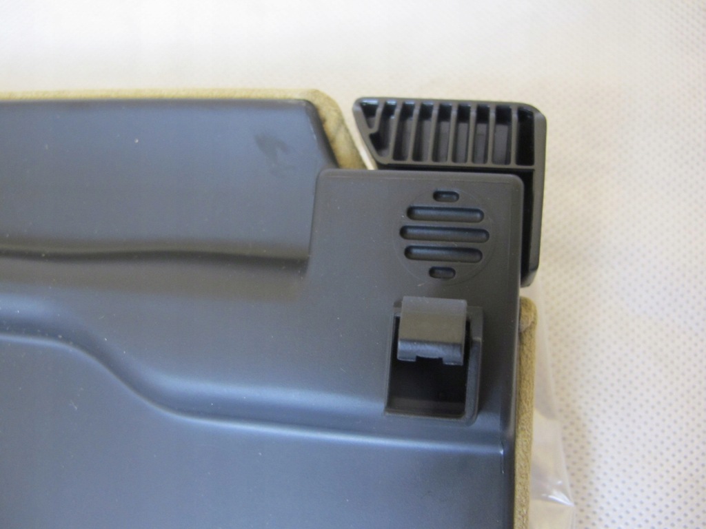 фото №6, Крышка крышка бардачка панели fiat ulysse бежевая