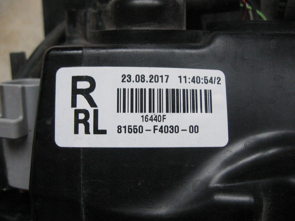 фото №7, Правая лампа задняя - led - toyota c-hr - chr