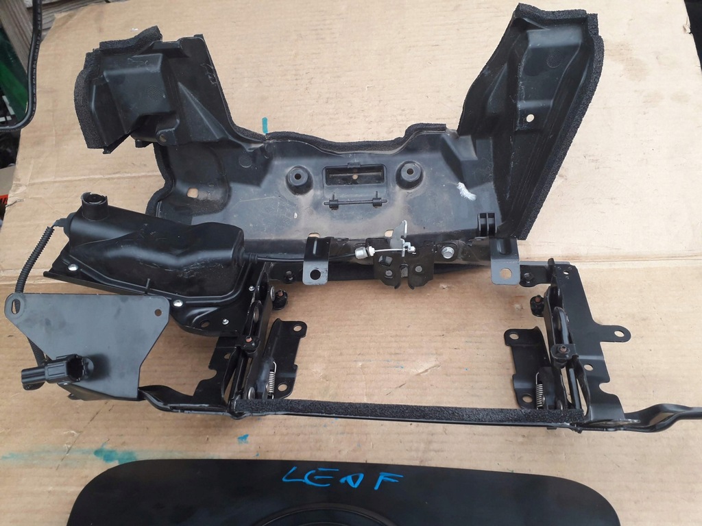 фото №5, Заглушка разъём зарядки pas замок nissan leaf