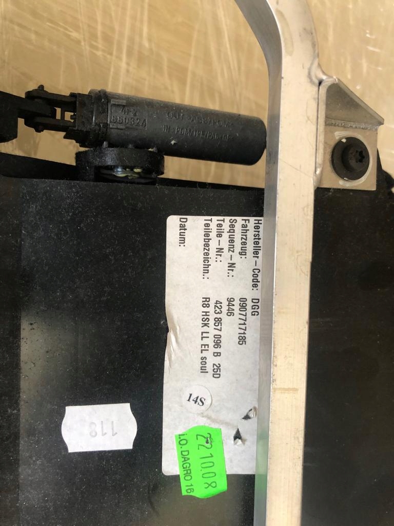 фото №3, Audi r8 бардачок пасажира 423857096 b 25d