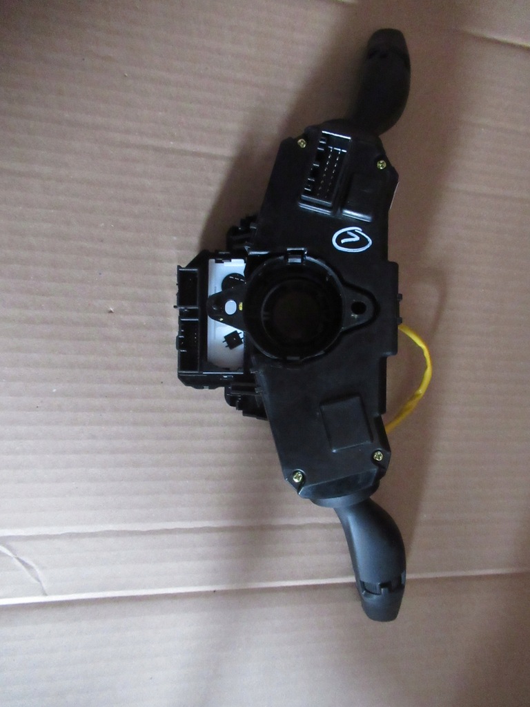 фото №2, Hyundai tucson ii переключатель с лента 93403-d7960