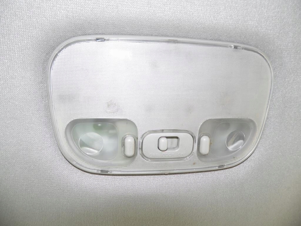 фото №10, Лампа освітлення кабіни перед mazda 323f bj 00-