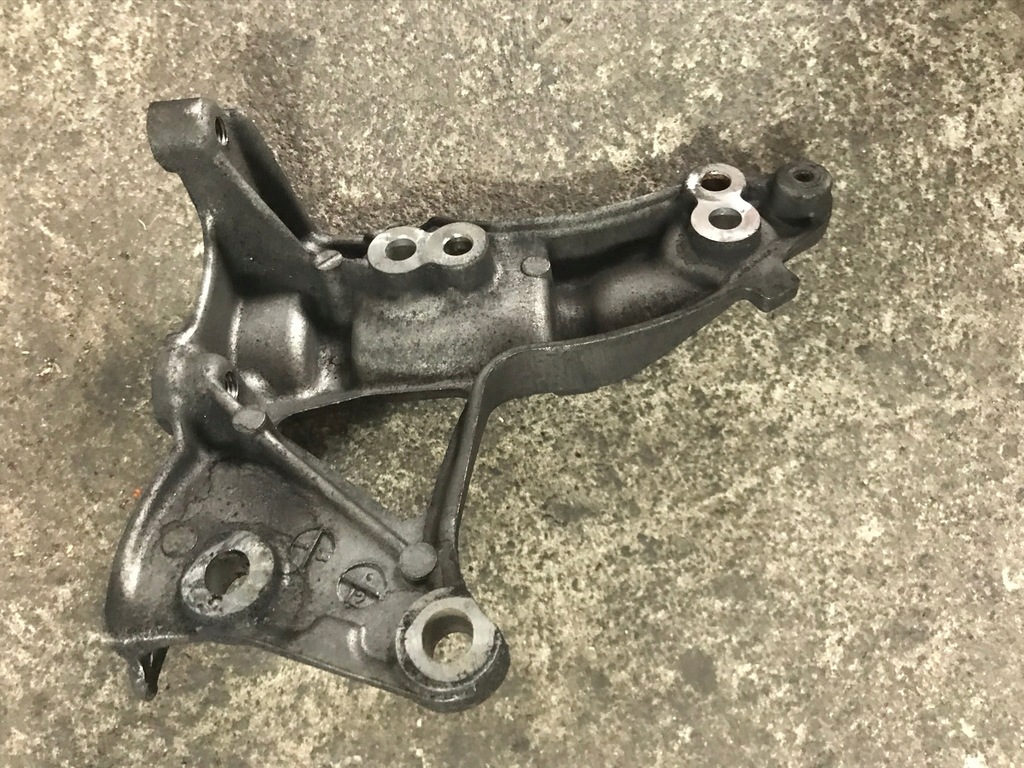 фото №1, Кронштейн генератора ford focus mk3 1,6tdci 2013