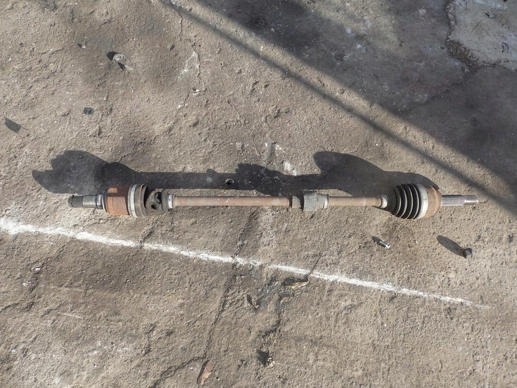 фото №1, Приводной вал правая длинная mitsubishi space star 2013- 1.2