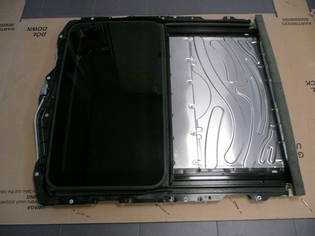 фото №4, Bmw e87 люк стеклянный eu