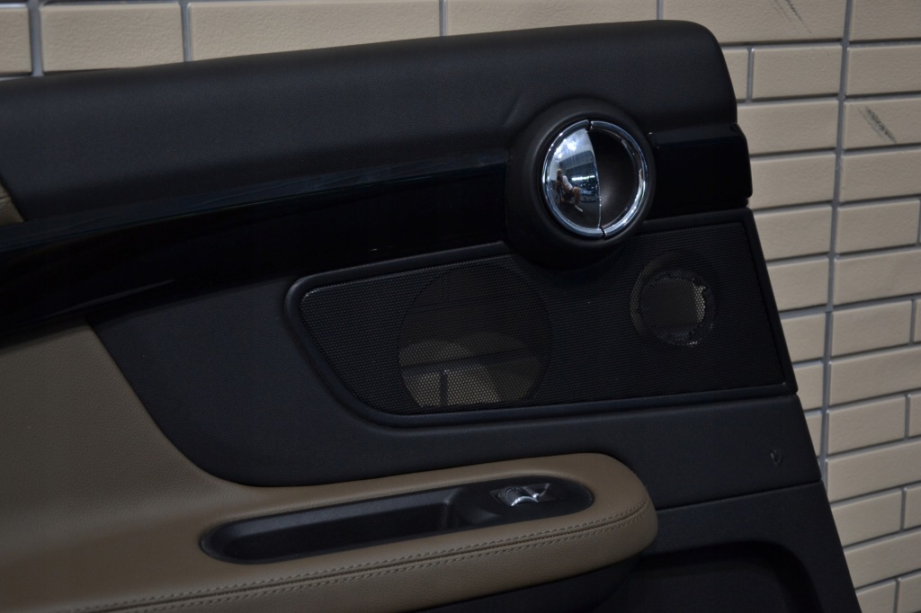 фото №2, Mini countryman f60 обшивка оббивка двері комплект