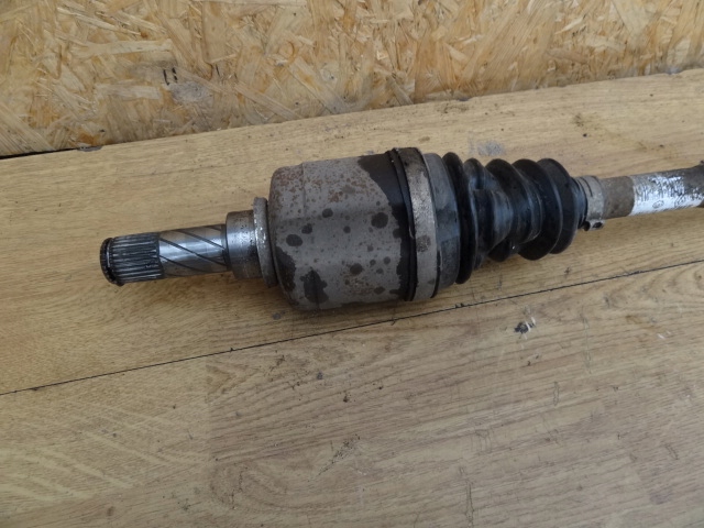 фото №2, Dacia duster ii 2018 1,6 sce 4x4 приводной вал левая перед