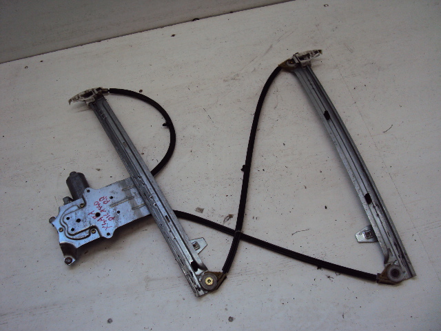 фото №1, Механизм стекло правый перед citroen xsara picasso