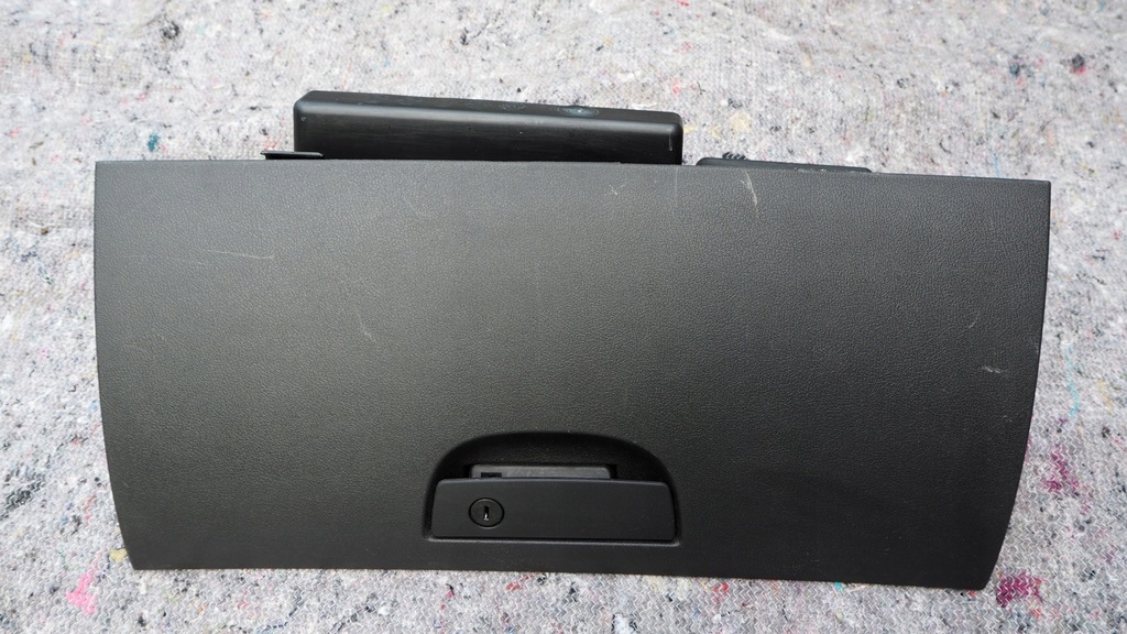 фото №1, Бардачок пассажира dodge challenger