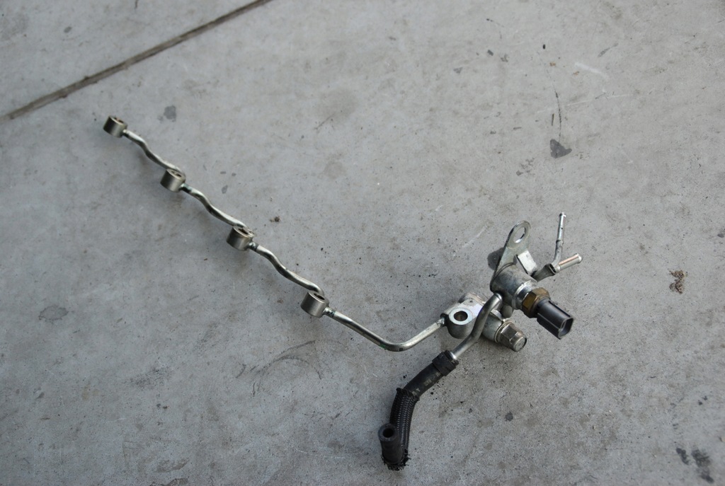 фото №2, Шланг трубка живлення пального lexus is 220d