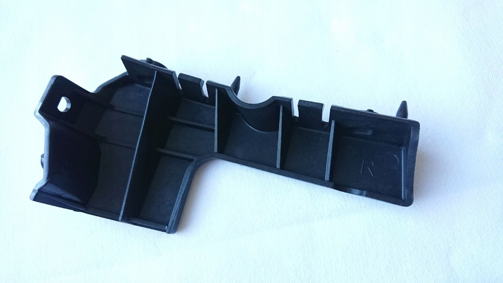 Кронштейн бампера праве 133507-6 Доставка