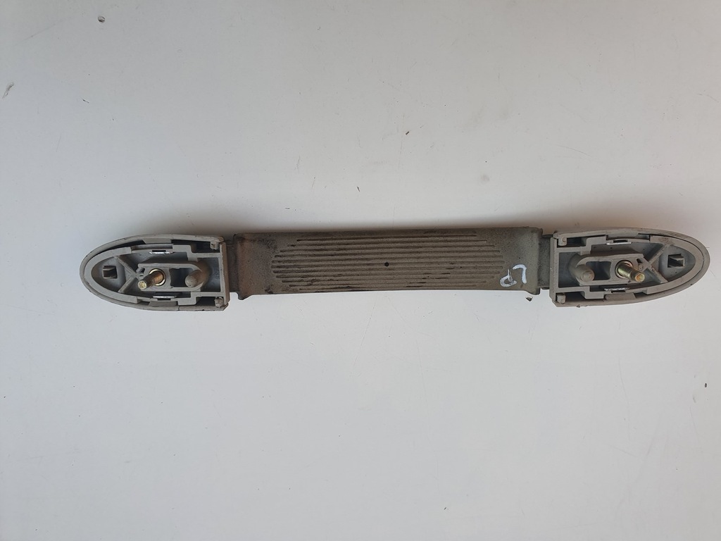 фото №2, Alfa romeo 147 3d ручка потолочный левый перед