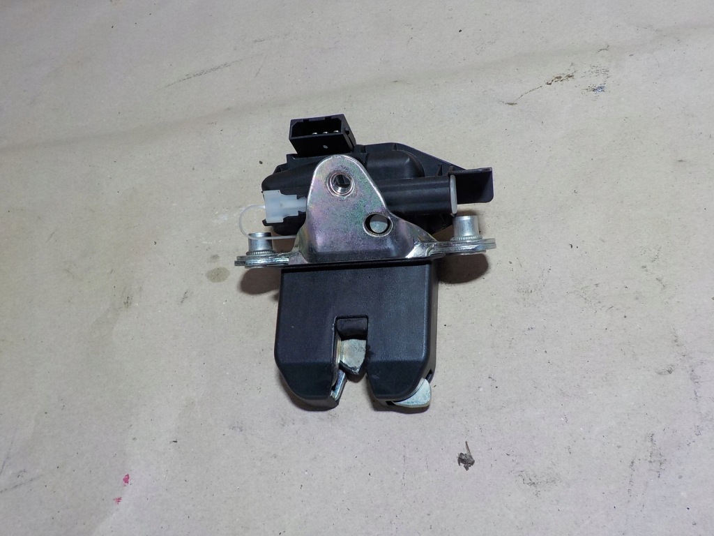 фото №1, Fabia ii замок кришки багажника 5j0827501c