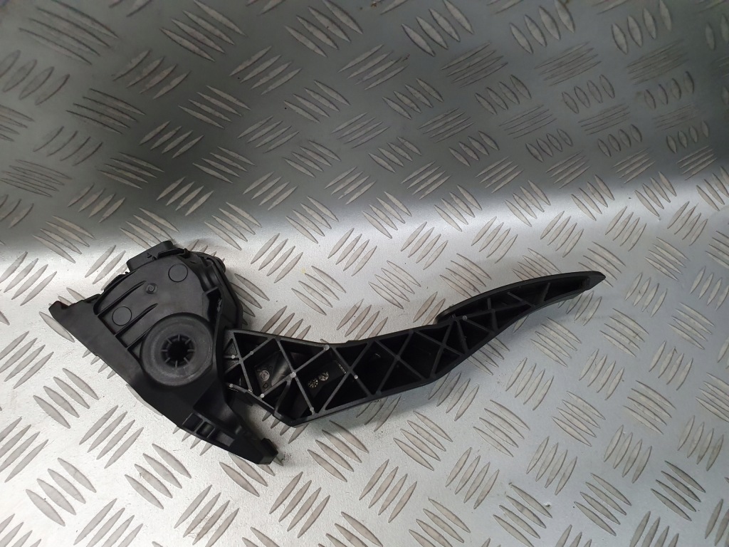 фото №4, Потенциометр педаль газа astra k 13373777