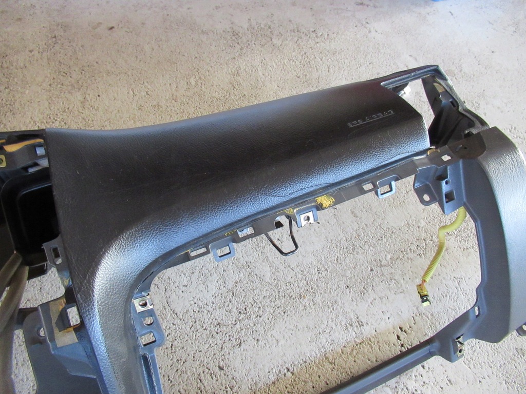 фото №4, Панель приладів подушки безпеки toyota land cruiser 120 czarna