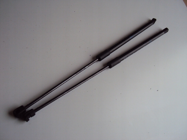 фото №1, Амортизатори кришки комплект opel corsa e 3d 1.2 2017r