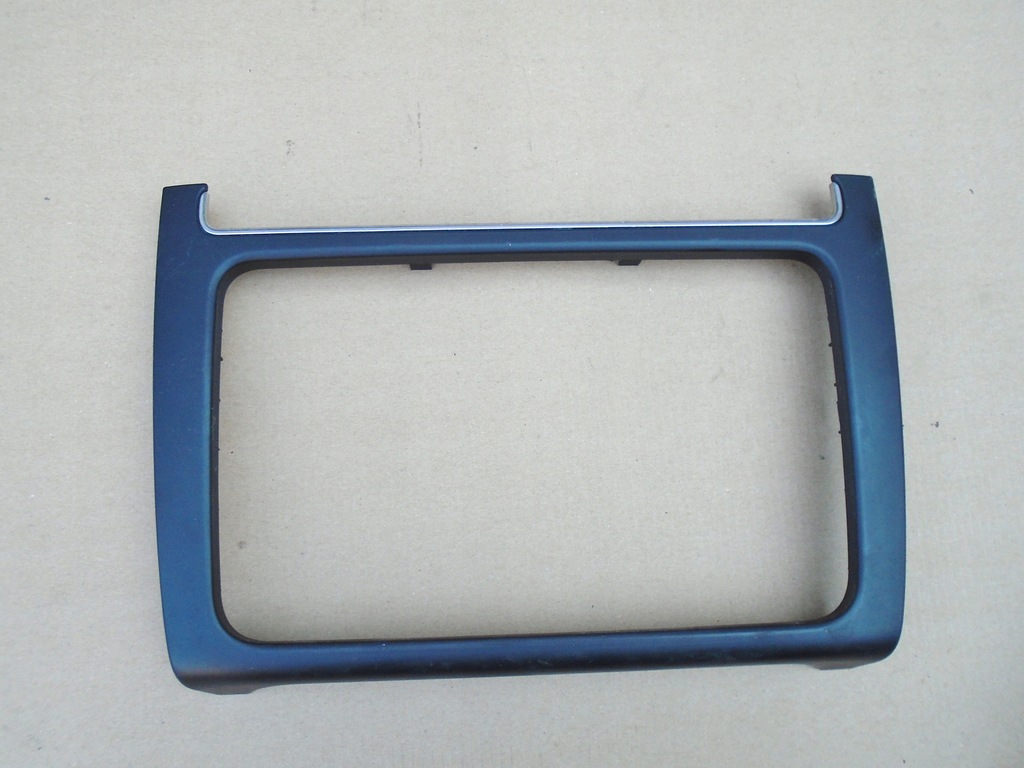 фото №1, Vw polo v 6r 08-17r рамка радіо 6r0858069e