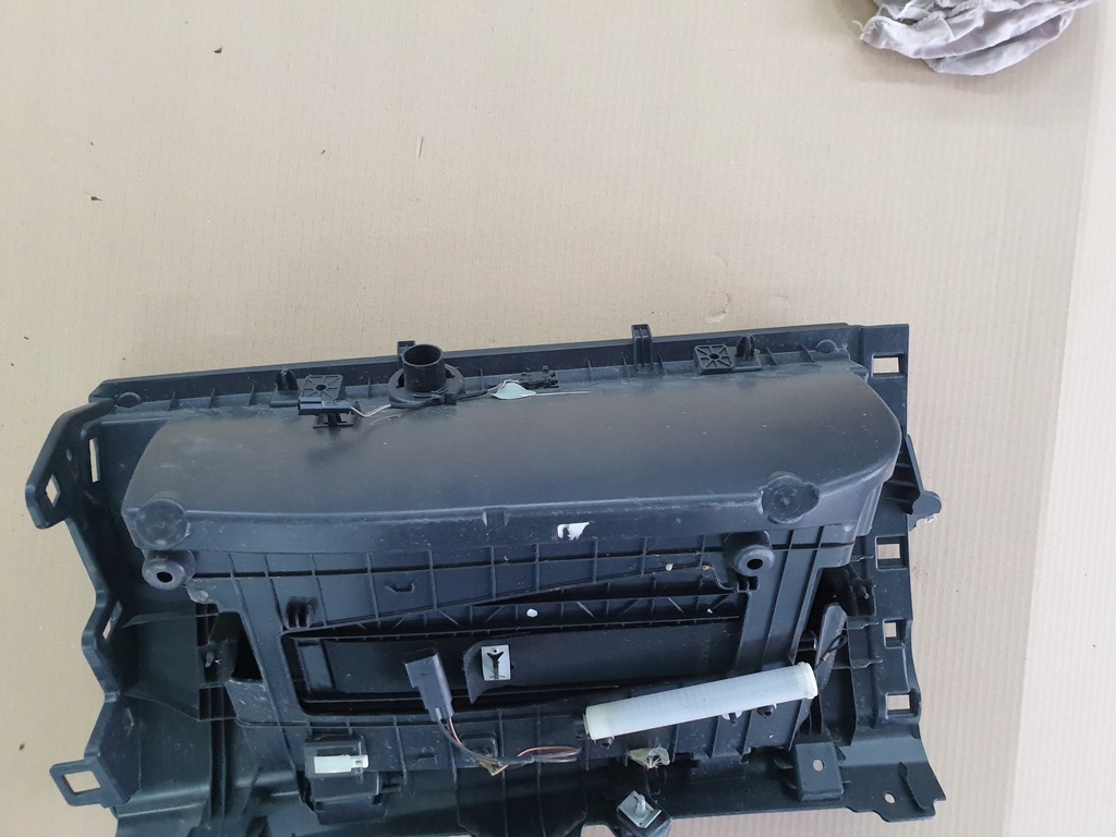 фото №3, Бардачок пассажира range velar