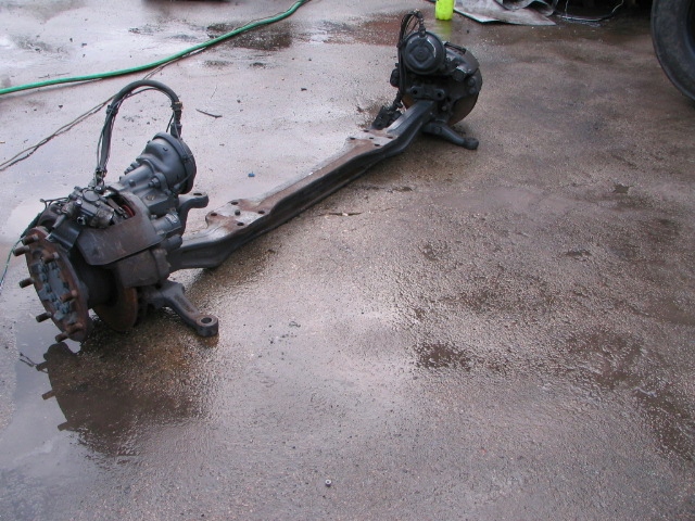 Поворотний кулак mercedes atego Ціна