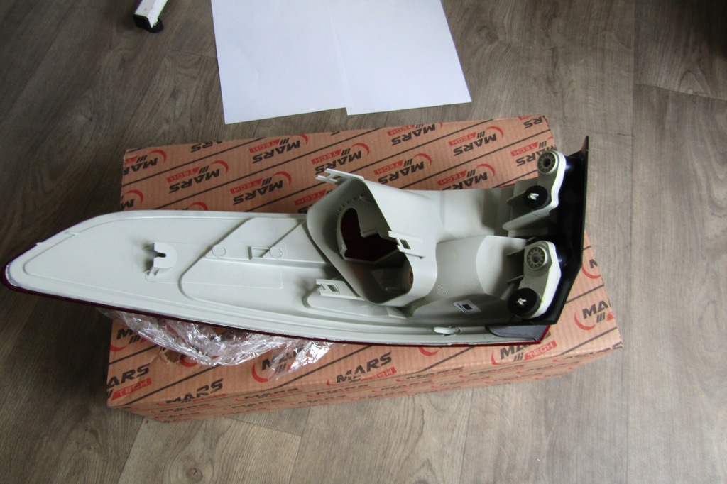 фото №3, Лампа задня задня задня pr do renault fluence