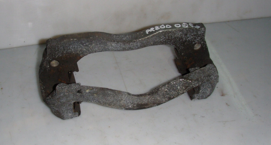 фото №1, Скоба суппорт скоба перед iveco daily 2006-