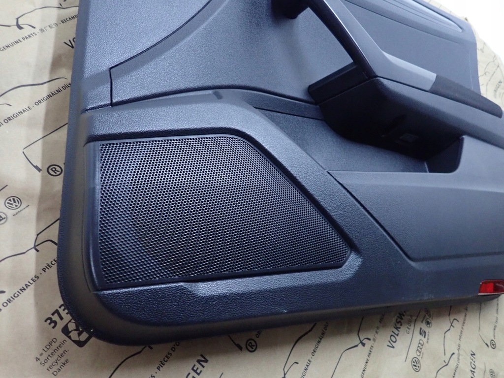 фото №4, Vw t-roc оббивка двері перед права 2ga867012b