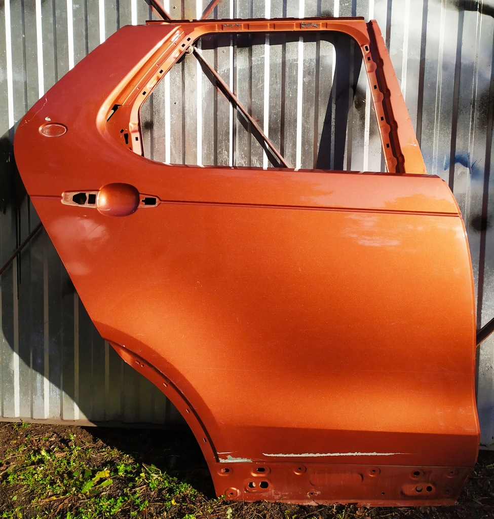 фото №1, Land rover discovery v l462 дверь правое задние