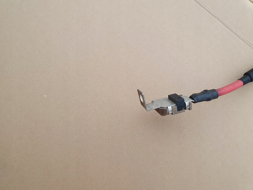 Шланг плюсовой аккумулятор mondeo mk4 1.8 дизель Недорого