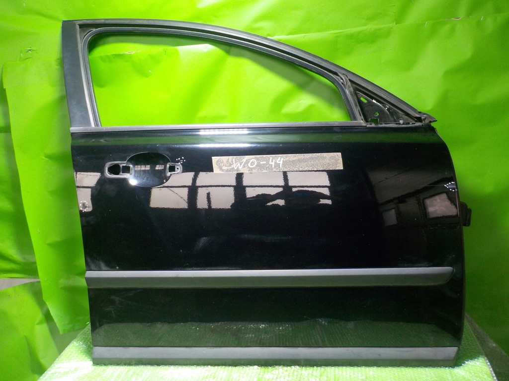 фото №1, Volvo v50 1.6d дверь правый перед do покраска!!!