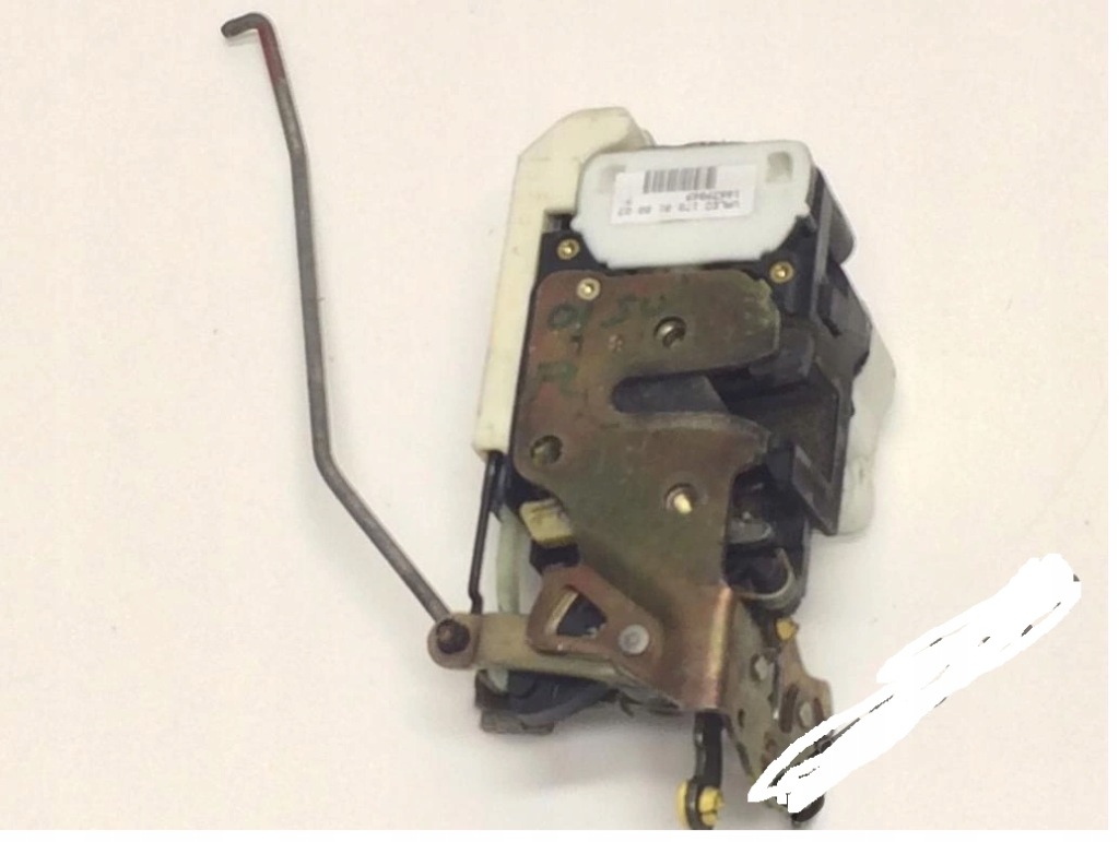 фото №2, Cadillac escalade gmc yukon 99-06r замок двері