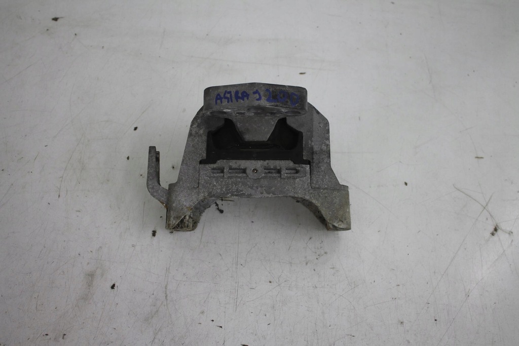 фото №1, Подушка кронштейн двигуна opel astra iv j